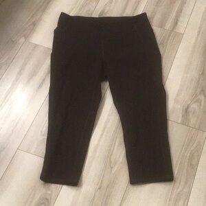 NWOT Tek Gear Capri Leggings - XL